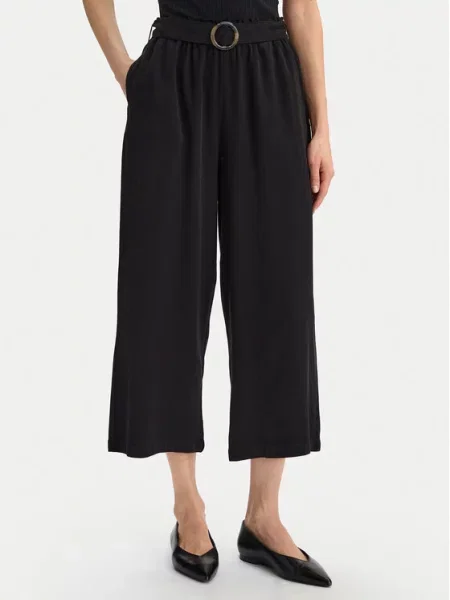 Vero Moda Панталони тип кюлоти Bree Cropped Fit черен