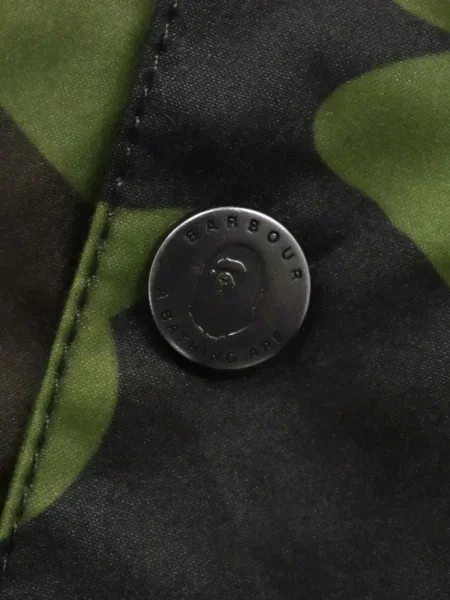 Geacă A Bathing Ape® cu glugă cu model camuflaj verde