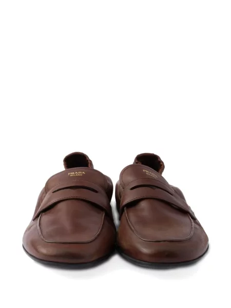 Kožené loafers Prada s potiskem hnědé