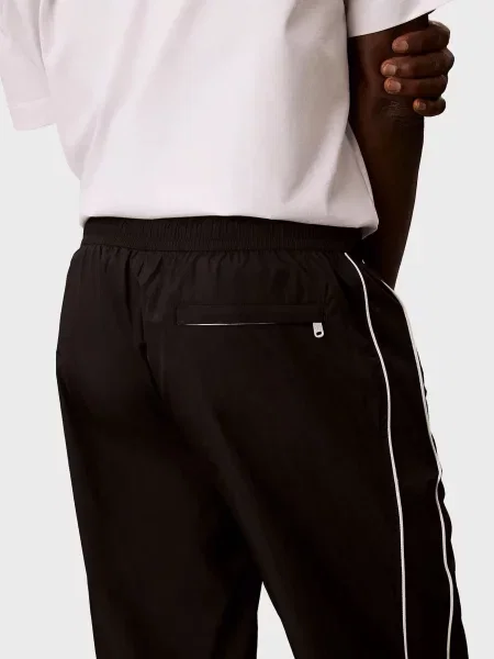 Штани Calvin Klein Jeans чорні