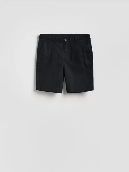 Reserved Pantaloni scurți regular cu adaos de in negru