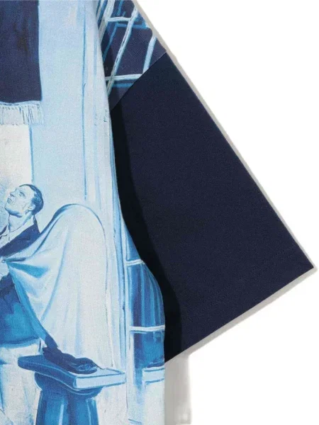 Tricou Undercover cu imagine scurt albastru