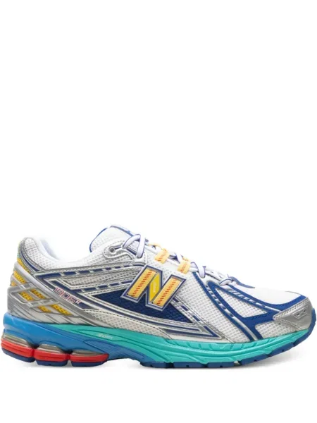 Sneakerși New Balance cu șireturi din dantelă alb