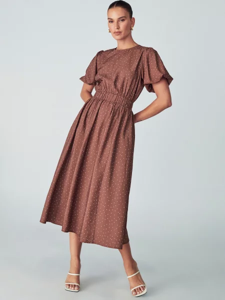 Willa Rochie PEN pueblo maro