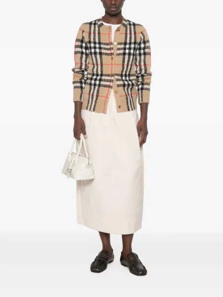 Cardigan Burberry în carouri