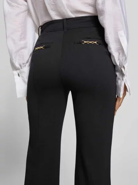 Spodnie garniturowe o kroju flared fit z elastycznej mieszanki model CHRISSY' Guess czarne