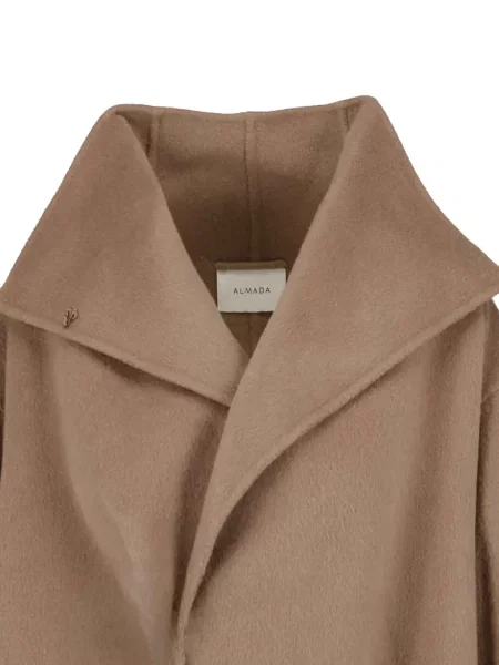 Palton Almada Label