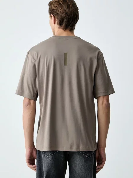 Adidas T-shirt Z.N.E. brązowa