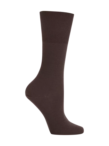 Skarpety z mieszanki żywej wełny model ‘Airport Sock’ Falke brązowe