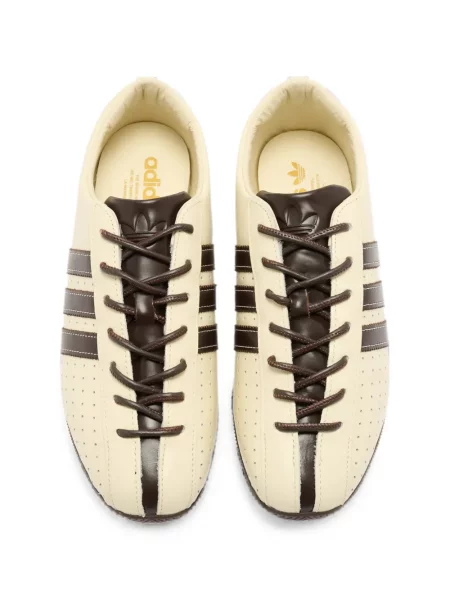 Sneakerși Adidas din piele