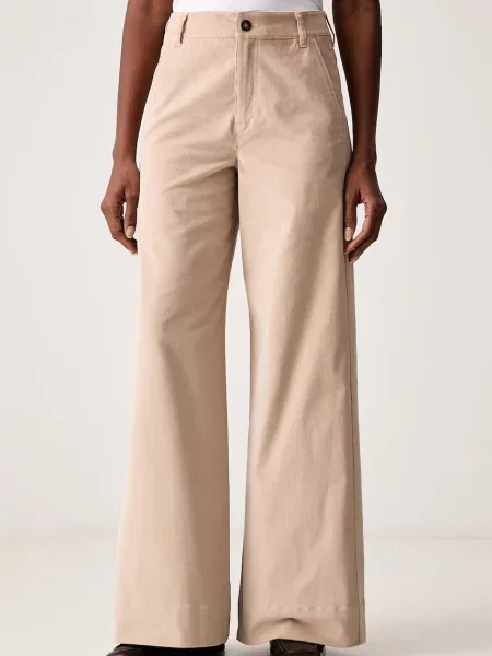 IBlues pantaloni straight pentru femei din cu IBLVAMPATA bej