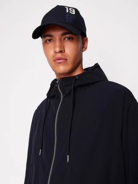 Демисезонная куртка Armani Exchange синяя