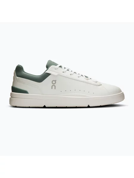 Sneakerși On alb
