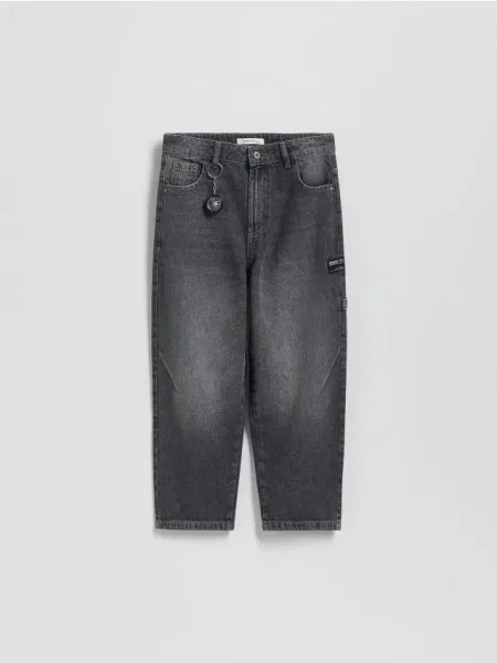 Reserved Blugi baggy cu breloc gri