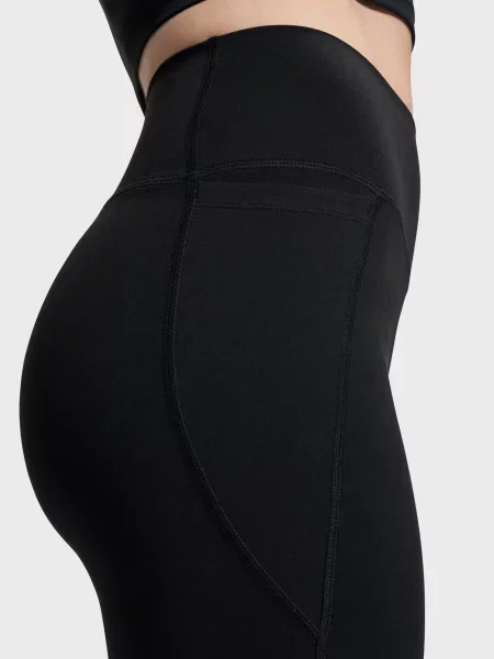 Брюки Under Armour черные