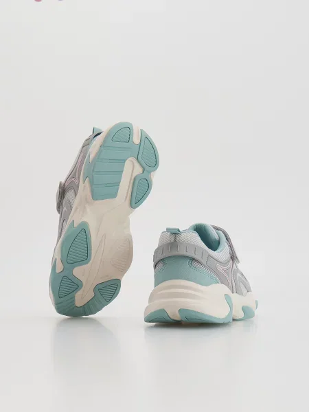 Кроссовки Reserved серые