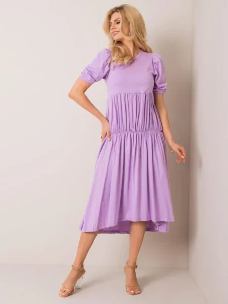 Midi haljina Fashionhunters ljubičasta