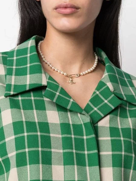 Vėrinys Vivienne Westwood su perlais