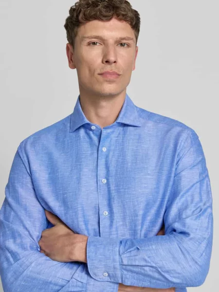 Koszula biznesowa o kroju regular fit z kołnierzykiem typu kent Eterna niebieska