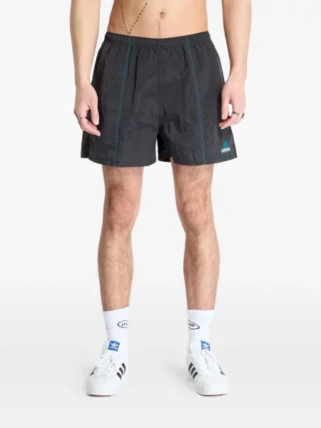 Dlouhé běžecké boty Adidas Terrex s krátkými rukávy s výstřihem do v černé