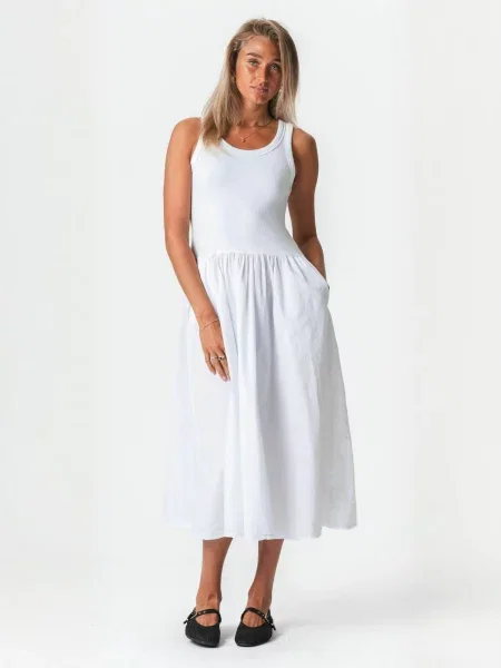 TEESHOPPEN Rochie Henne alb