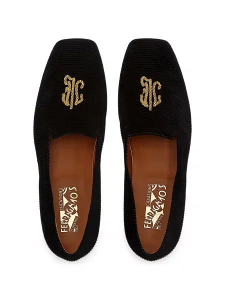 Велурени лоуфъри Ferragamo бродирани черно