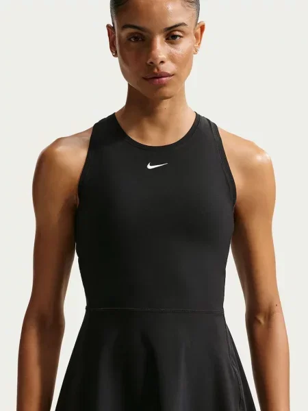 Ruha Nike fekete