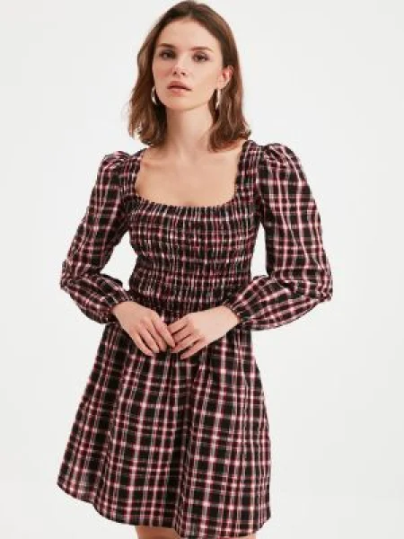 Gulerat rochie Trendyol negru