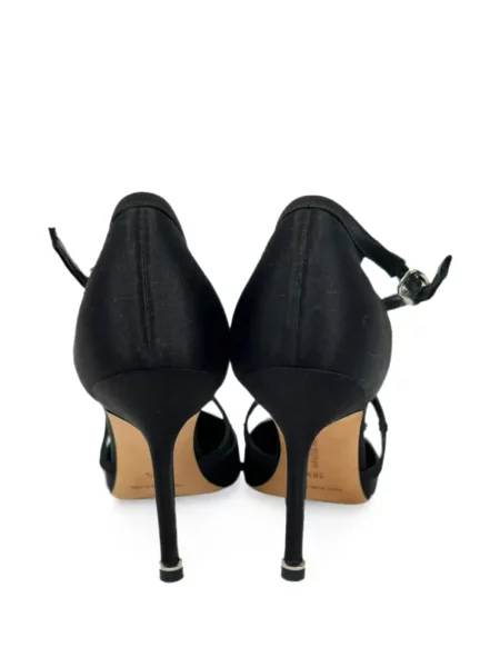 Pantofi cu toc Manolo Blahnik negru