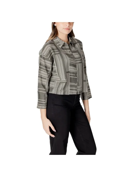 Bluză Jacqueline De Yong scurtă negru