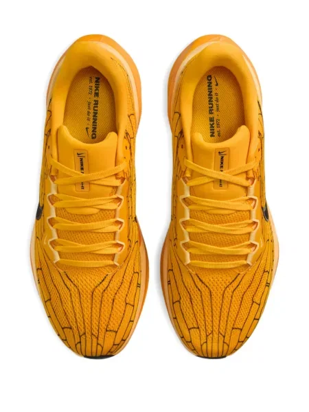 Pantofle Nike žluté