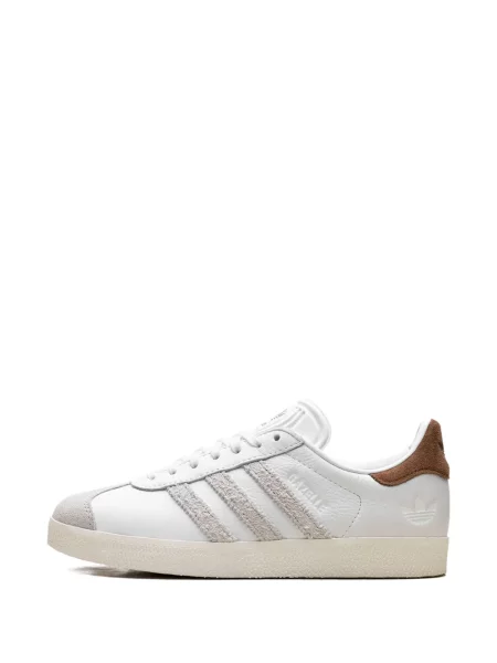 Sneakerși Adidas Gazelle cu dungi din piele de căprioară alb