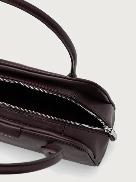 Calvin Klein Táska Emblem Trio Shoulder Bag Bordó barna