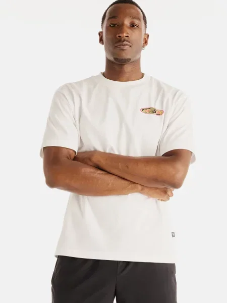 Футболка New Balance біла