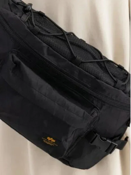 Övtáska Alpha Industries fekete