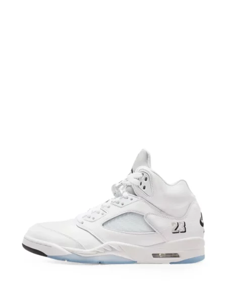 Sneakerși Nike Air Jordan retro alergare alb