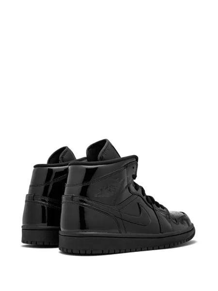 Top Jordan din piele de lac negru