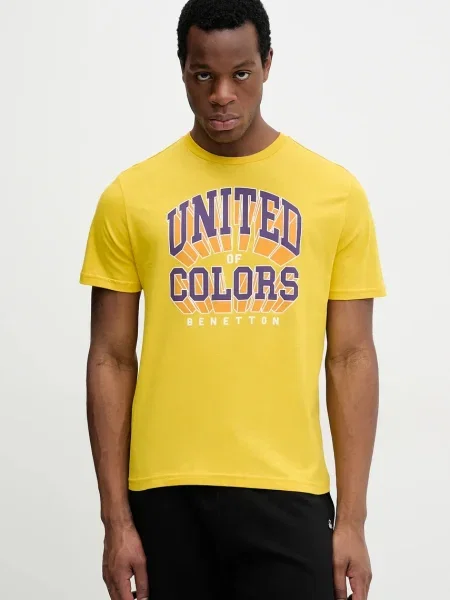 Тениска United Colors of Benetton лилаво с принт жълто