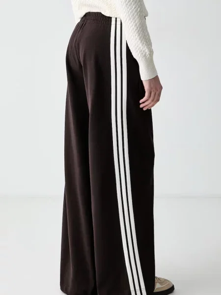 Spodnie adidas Kit Wide brązowe