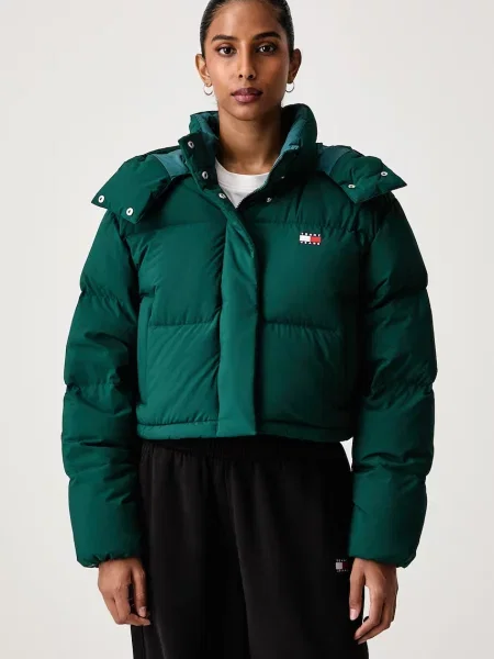Tommy Jeans geacă cu puf pentru femei verde