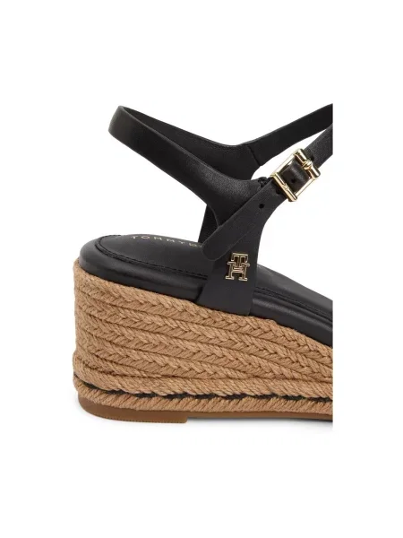 Sandale Tommy Hilfiger din piele cu pană maro