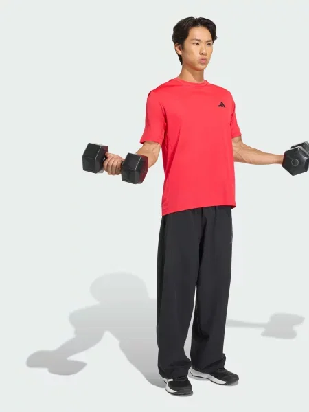 Спортивная футболка Adidas красная