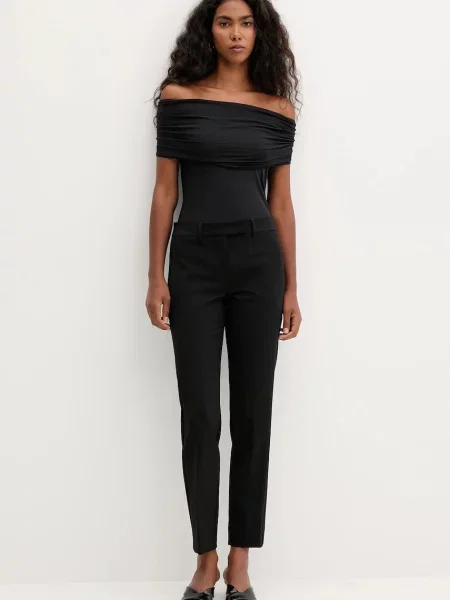 Топ MAX&Co. оголені плечі чорний