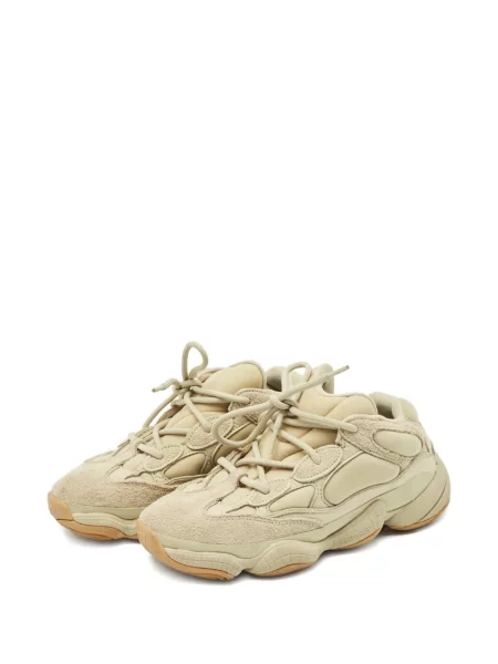 Sneakerși Adidas Yeezy din piele de căprioară