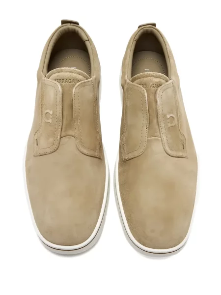 Pantofi loafer Ferragamo din piele de căprioară