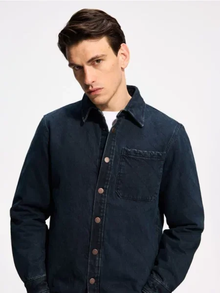 Reserved Geacă din denim metalizat albastru