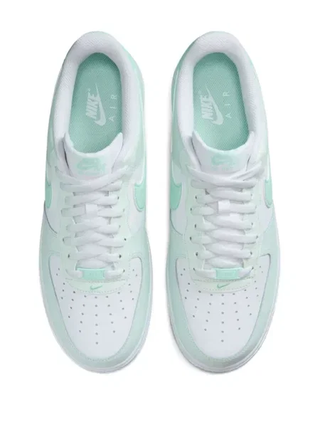 Keprová mikina s kapucí Nike hnědá