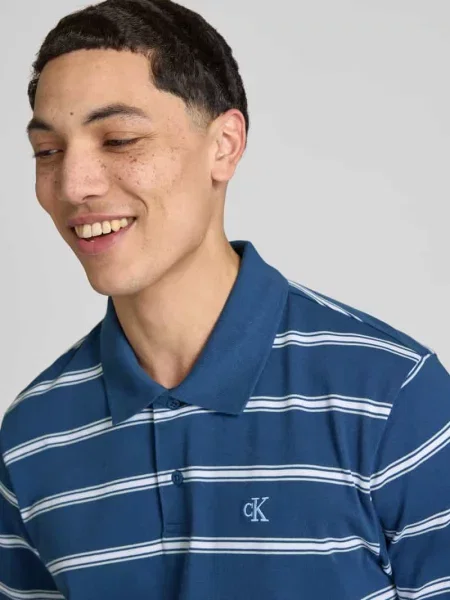 Koszulka polo o kroju regular fit z wyhaftowanym logo Calvin Klein Jeans granatowe