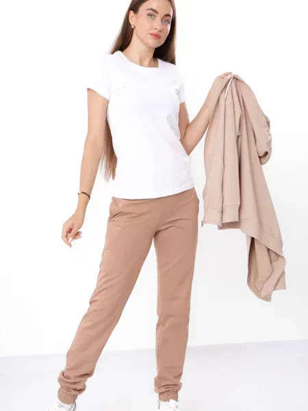 Джогери Носи своє світло-коричневий коричневі