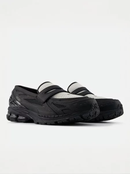 Кожаные повседневные кроссовки New Balance черные